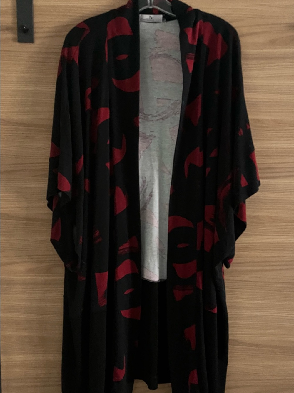 Natori Black and Red Patterned Open Front Duster 2X